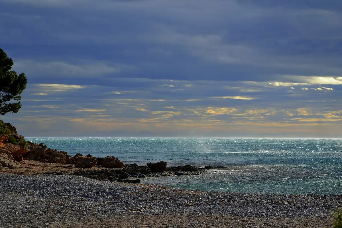 Costa de Ribes Altes junto al entorno de Torrent del Pi